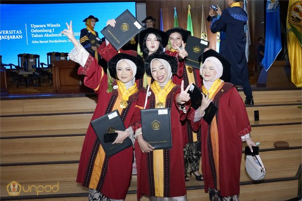 WISUDA UNPAD GOL. 1 TA 2023-2024 LIPUTAN SESI 1 (91)