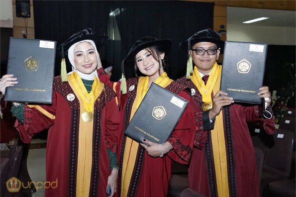 WISUDA UNPAD GOL. 1 TA 2023-2024 LIPUTAN SESI 1 (93)