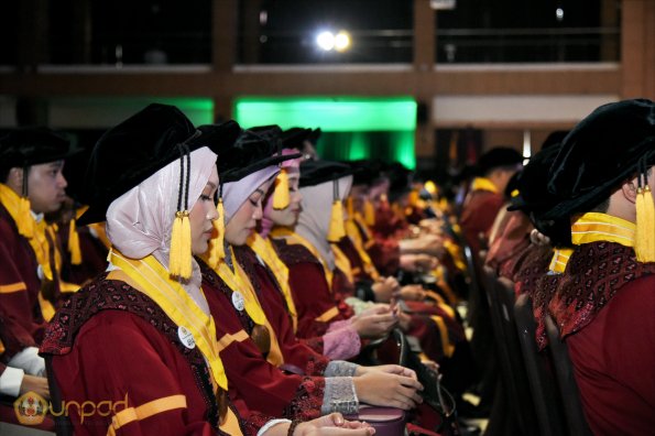 WISUDA UNPAD GOL. 1 TA 2023-2024 LIPUTAN SESI 2 (103)