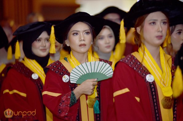 WISUDA UNPAD GOL. 1 TA 2023-2024 LIPUTAN SESI 2 (111)