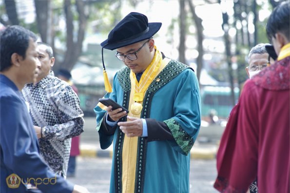 WISUDA UNPAD GOL. 1 TA 2023-2024 LIPUTAN SESI 2 (14)