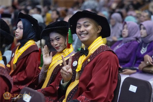 WISUDA UNPAD GOL. 1 TA 2023-2024 LIPUTAN SESI 2 (32)