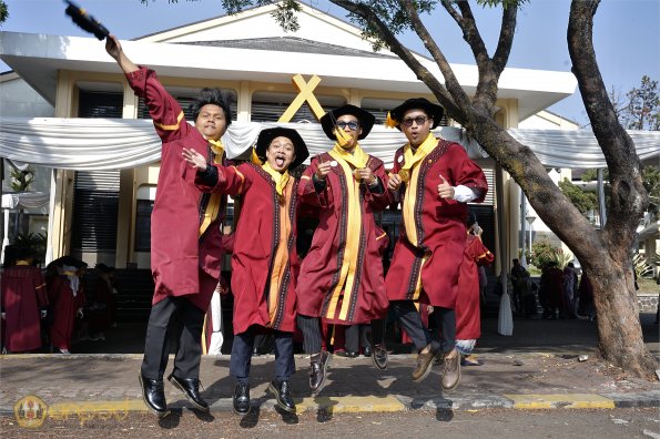 WISUDA UNPAD GOL. 1 TA 2023-2024 LIPUTAN SESI 2 (34)