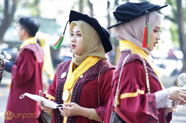 WISUDA UNPAD GOL. 1 TA 2023-2024 LIPUTAN SESI 2 (4)