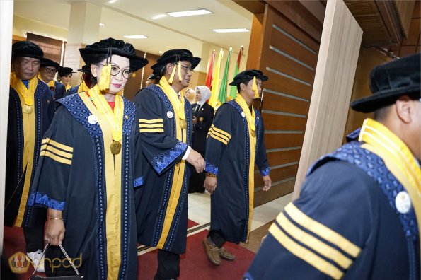 WISUDA UNPAD GOL. 1 TA 2023-2024 LIPUTAN SESI 2 (52)