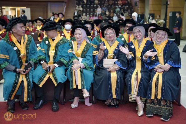 WISUDA UNPAD GOL. 1 TA 2023-2024 LIPUTAN SESI 2 (62)