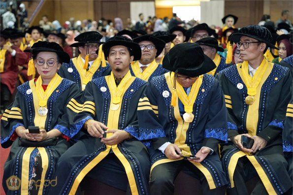 WISUDA UNPAD GOL. 1 TA 2023-2024 LIPUTAN SESI 2 (65)