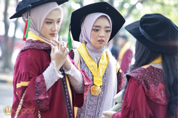 WISUDA UNPAD GOL. 1 TA 2023-2024 LIPUTAN SESI 2 (7)