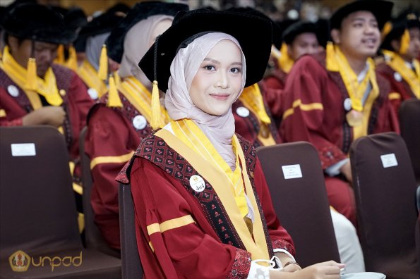 WISUDA UNPAD GOL. 1 TA 2023-2024 LIPUTAN SESI 2 (73)