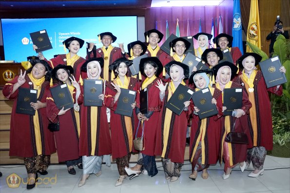 WISUDA UNPAD GOL. 1 TA 2023-2024 LIPUTAN SESI 2 (89)