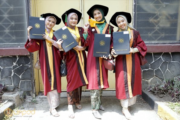 WISUDA UNPAD GOL. 1 TA 2023-2024 LIPUTAN SESI 2 (93)