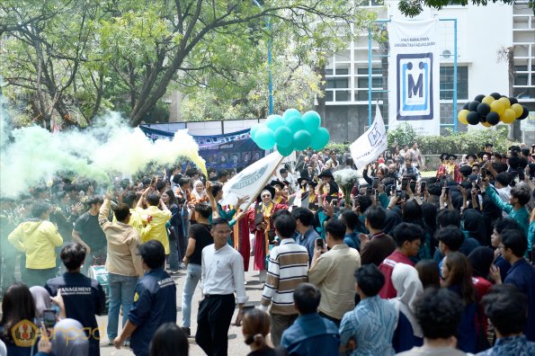 WISUDA UNPAD GOL. 1 TA 2023-2024 LIPUTAN SESI 2 (99)