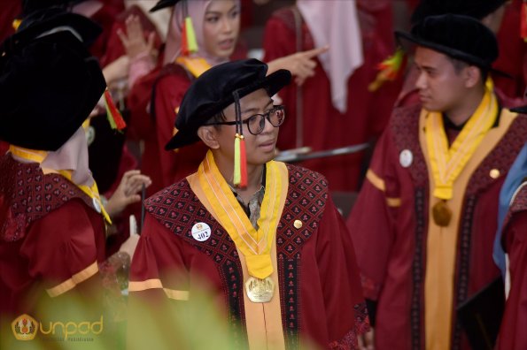 WISUDA UNPAD GOL. 1 TA 2023-2024 LIPUTAN SESI 3 (108)