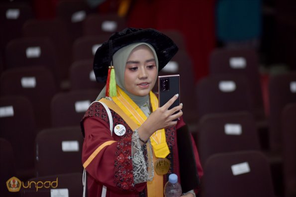 WISUDA UNPAD GOL. 1 TA 2023-2024 LIPUTAN SESI 3 (111)