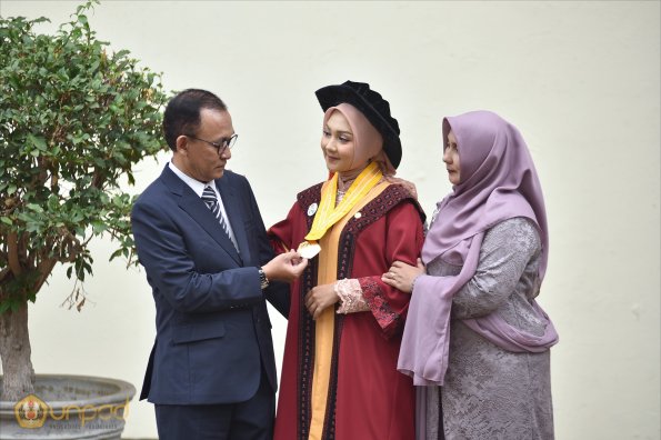 WISUDA UNPAD GOL. 1 TA 2023-2024 LIPUTAN SESI 3 (119)