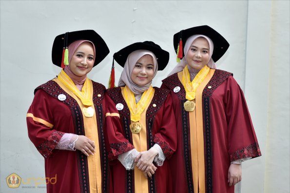 WISUDA UNPAD GOL. 1 TA 2023-2024 LIPUTAN SESI 3 (131)