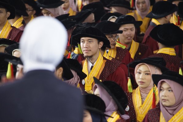 WISUDA UNPAD GOL. 1 TA 2023-2024 LIPUTAN SESI 3 (14)