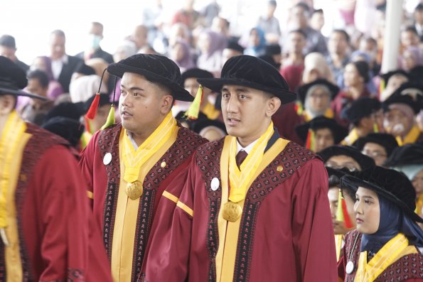 WISUDA UNPAD GOL. 1 TA 2023-2024 LIPUTAN SESI 3 (15)