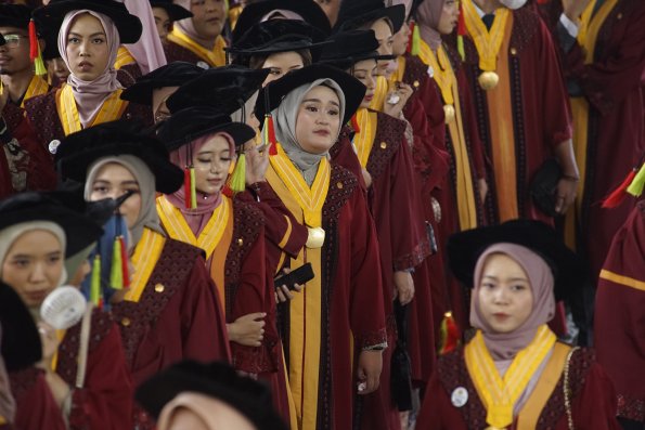 WISUDA UNPAD GOL. 1 TA 2023-2024 LIPUTAN SESI 3 (19)