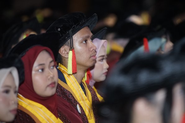 WISUDA UNPAD GOL. 1 TA 2023-2024 LIPUTAN SESI 3 (33)