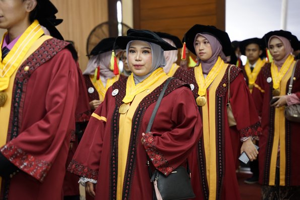 WISUDA UNPAD GOL. 1 TA 2023-2024 LIPUTAN SESI 3 (55)