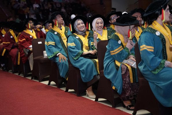 WISUDA UNPAD GOL. 1 TA 2023-2024 LIPUTAN SESI 3 (69)