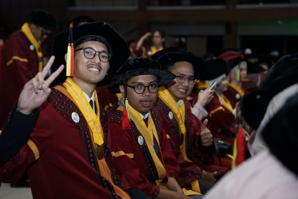 WISUDA UNPAD GOL. 1 TA 2023-2024 LIPUTAN SESI 3 (80)