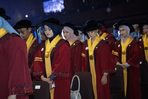 WISUDA UNPAD GOL. 1 TA 2023-2024 LIPUTAN SESI 3 (82)