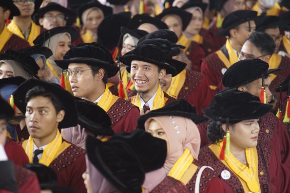 WISUDA UNPAD GOL. 1 TA 2023-2024 LIPUTAN SESI 3 (9)