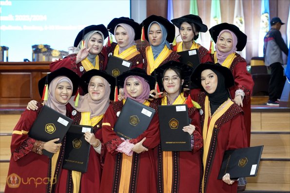 WISUDA UNPAD GOL. 1 TA 2023-2024 LIPUTAN SESI 3 (93)