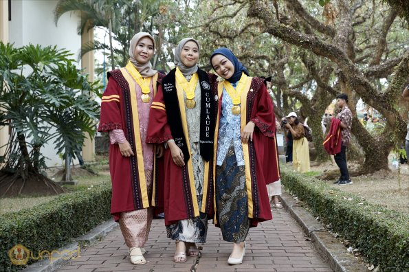 WISUDA UNPAD GOL. 1 TA 2023-2024 LIPUTAN SESI 3 (99)