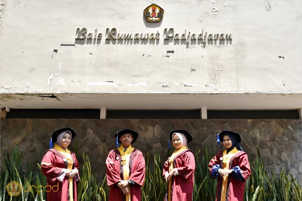 LIPUTAN WISUDA UNPAD GOL 1 TA 2023-2024 SESI IV (101)