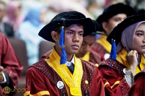 LIPUTAN WISUDA UNPAD GOL 1 TA 2023-2024 SESI IV (28)