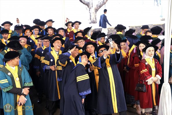 LIPUTAN WISUDA UNPAD GOL 1 TA 2023-2024 SESI IV (35)