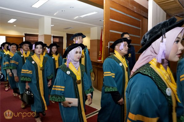 LIPUTAN WISUDA UNPAD GOL 1 TA 2023-2024 SESI IV (36)