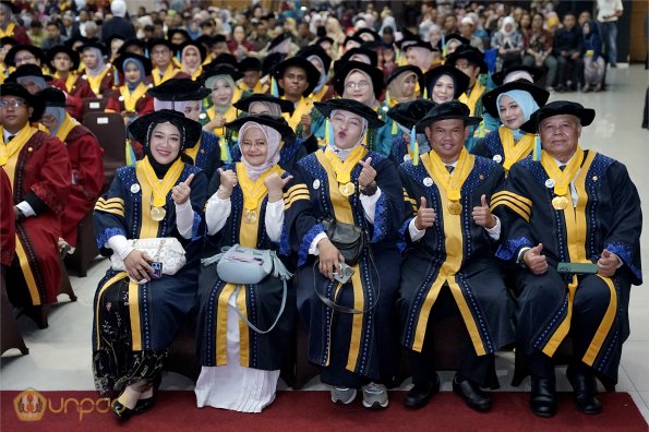 LIPUTAN WISUDA UNPAD GOL 1 TA 2023-2024 SESI IV (46)