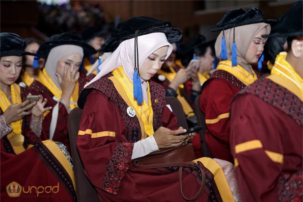 LIPUTAN WISUDA UNPAD GOL 1 TA 2023-2024 SESI IV (52)