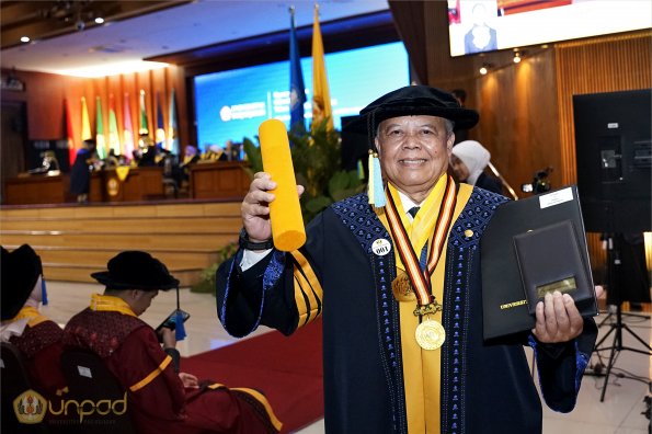 LIPUTAN WISUDA UNPAD GOL 1 TA 2023-2024 SESI IV (56)