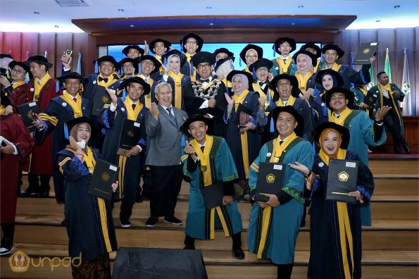 LIPUTAN WISUDA UNPAD GOL 1 TA 2023-2024 SESI IV (70)