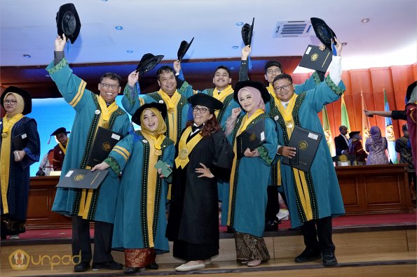 LIPUTAN WISUDA UNPAD GOL 1 TA 2023-2024 SESI IV (73)