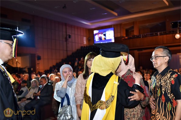 LIPUTAN WISUDA UNPAD GOL 1 TA 2023-2024 SESI IV (90)