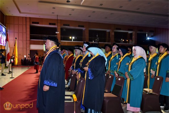 LIPUTAN WISUDA UNPAD GOL 1 TA 2023-2024 SESI IV (91)