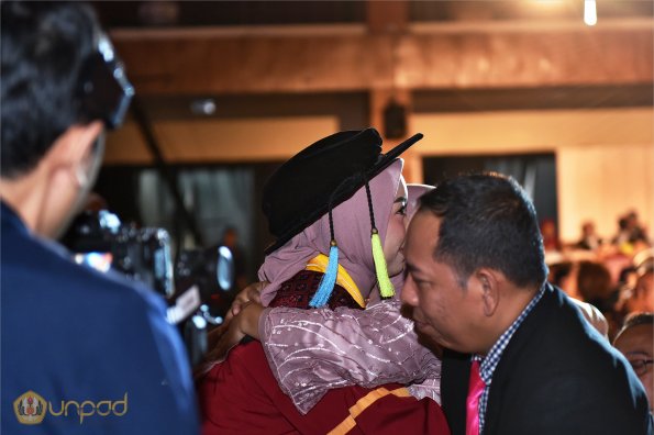 LIPUTAN WISUDA UNPAD GOL 1 TA 2023-2024 SESI IV (94)