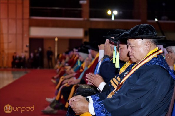 LIPUTAN WISUDA UNPAD GOL 1 TA 2023-2024 SESI IV (97)