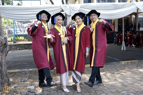 LIPUTAN WISUDA UNPAD GOL 1 TA 2023-2024 SESI V (12)