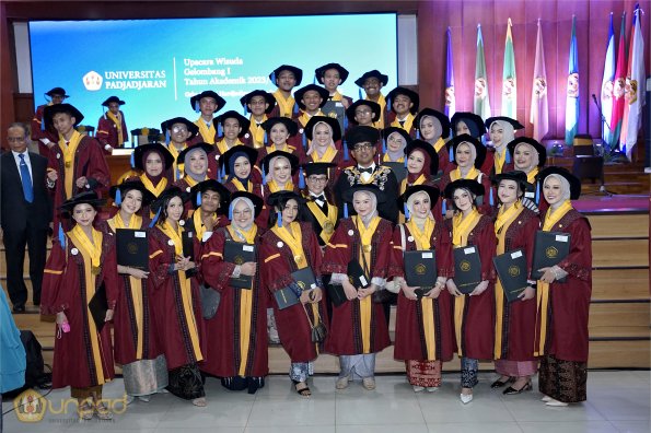 LIPUTAN WISUDA UNPAD GOL 1 TA 2023-2024 SESI V (70)