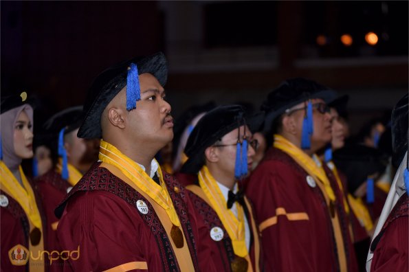 LIPUTAN WISUDA UNPAD GOL 1 TA 2023-2024 SESI V (77)