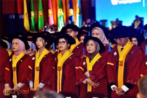 LIPUTAN WISUDA UNPAD GOL 1 TA 2023-2024 SESI V (79)
