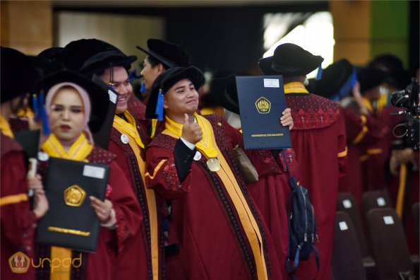 LIPUTAN WISUDA UNPAD GOL 1 TA 2023-2024 SESI V (86)