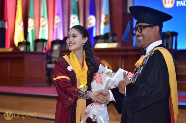 LIPUTAN WISUDA UNPAD GOL 1 TA 2023-2024 SESI V (88)